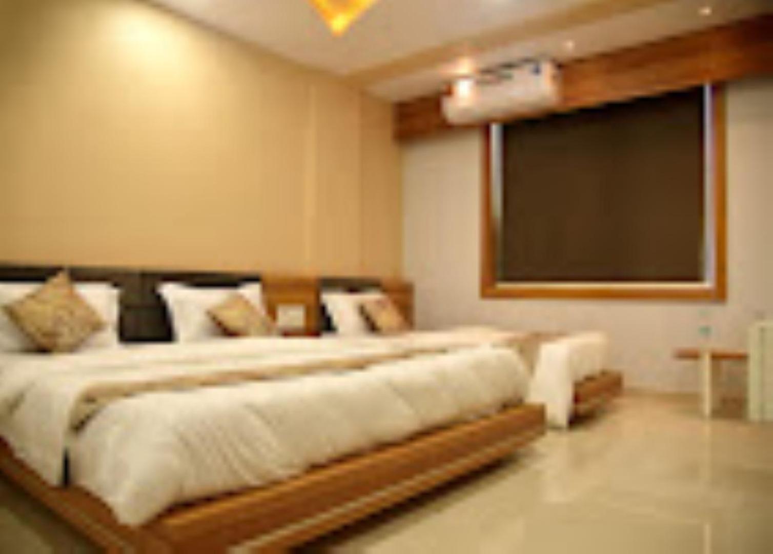 Hotel Krish , Somnāth المظهر الخارجي الصورة